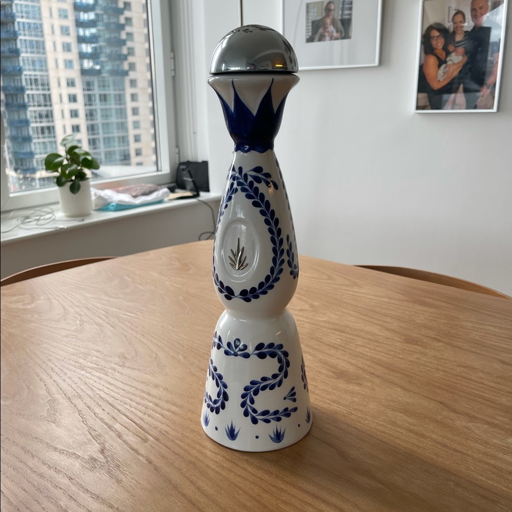 Clase Azul Reposado Tequila Bottle 750ml